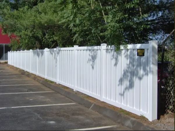 Choosing The Right Material For Your Commercial Fence Hercules Fence Gsa